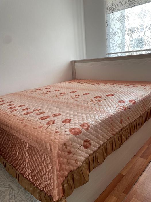 Спальный кровать