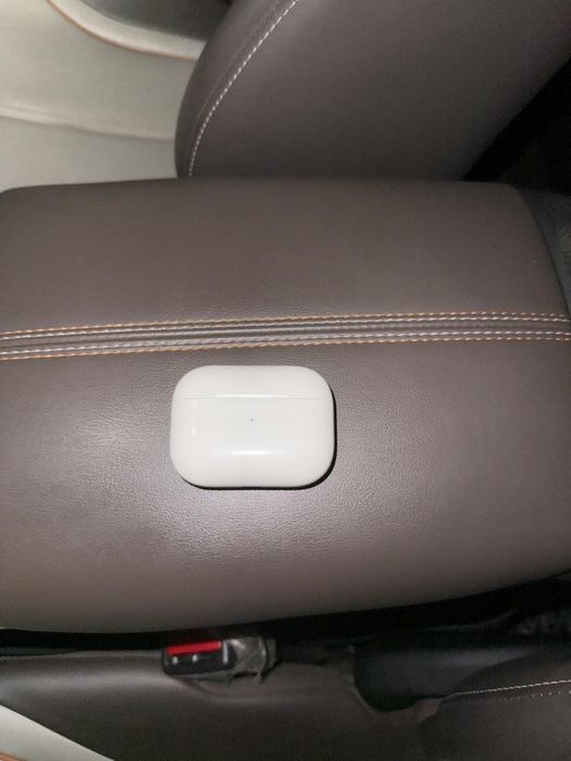 Продам наушники airpods Pro