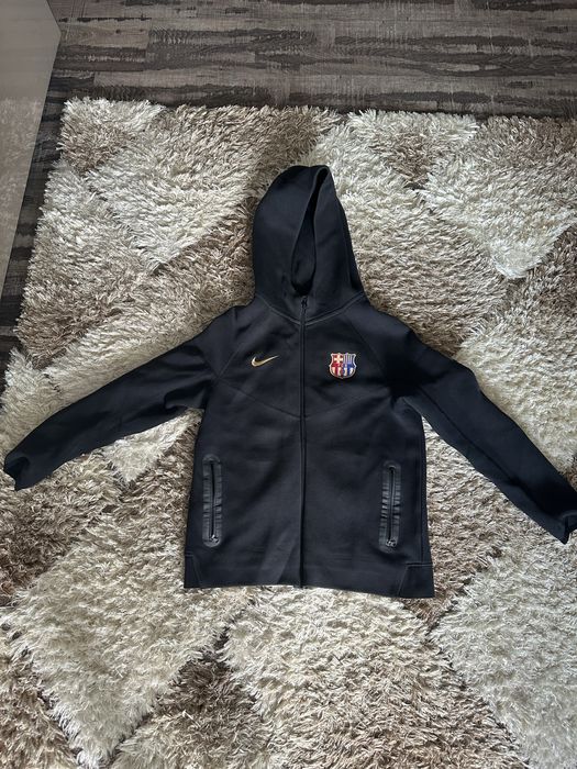 nike tech fleece barcelona
