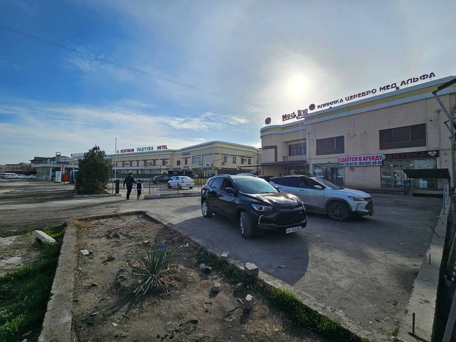 3 qavatli bino podvali bilan birga ijaraga beriladi.