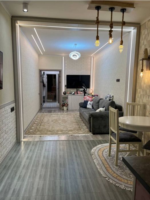 Срочно сдаётся квартира 2/3/3 Максим горький ориентир Дипломатия школа