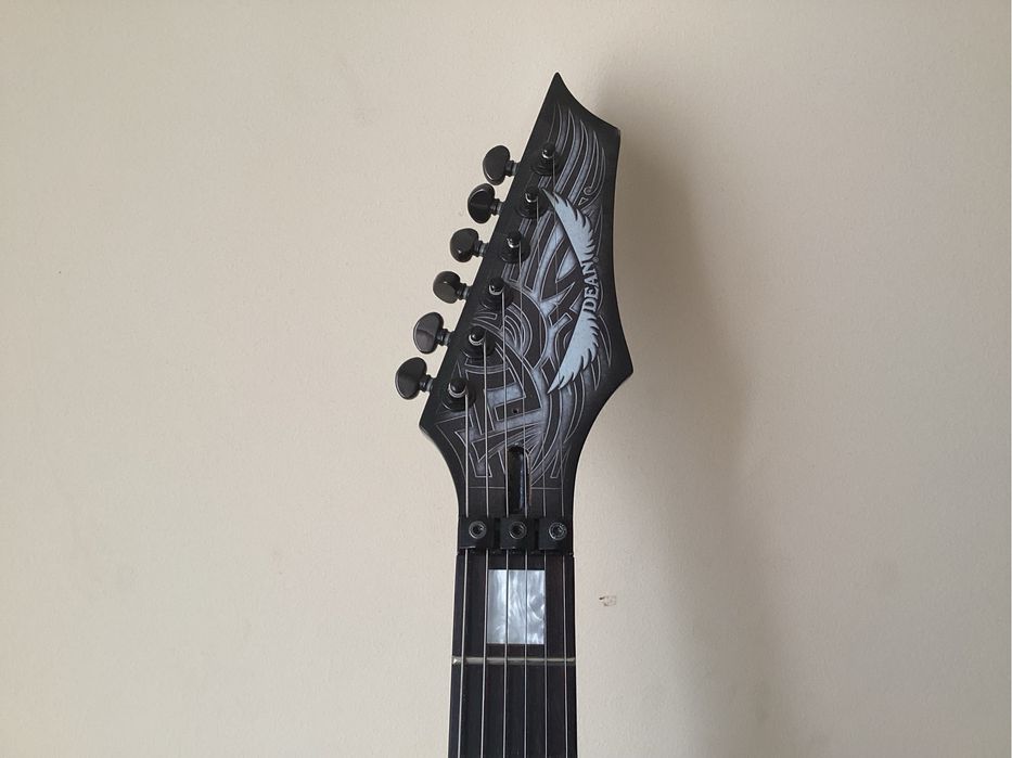 Китара Dean Custum Graphite