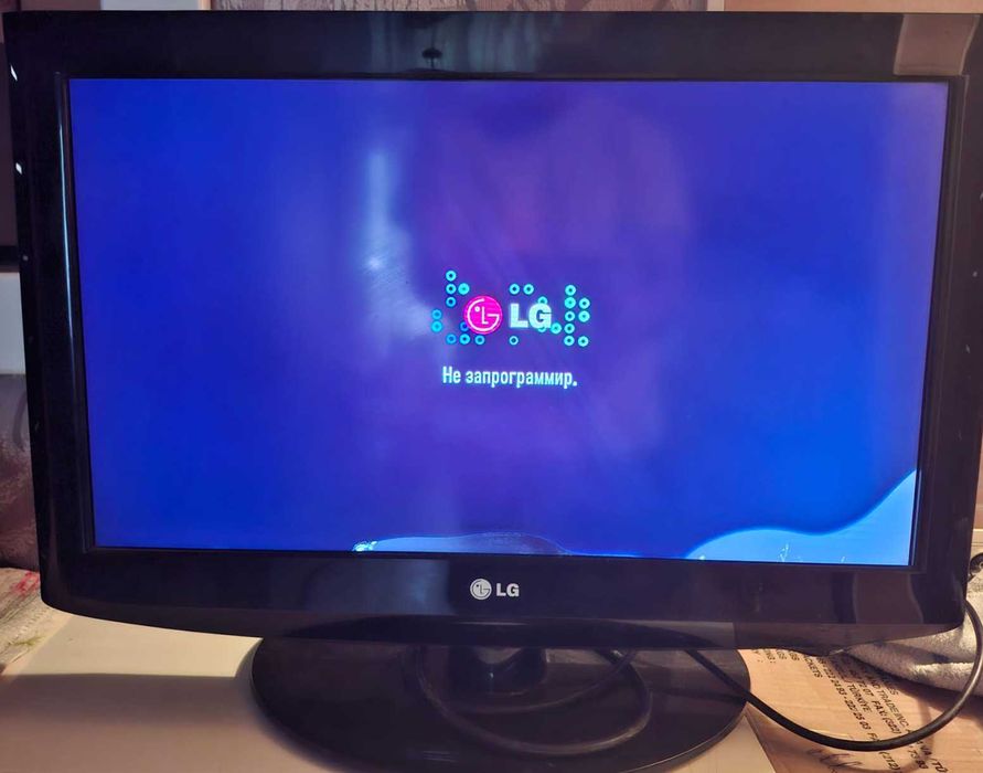 Телевизор LG 26LD320