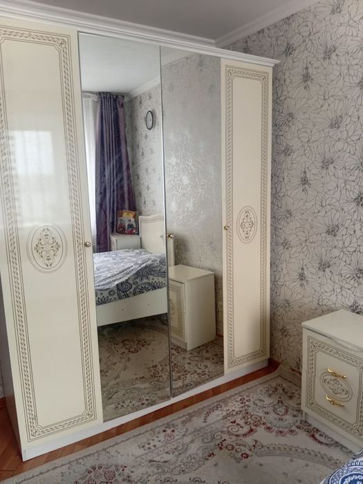 Продам спальный гарнитур
