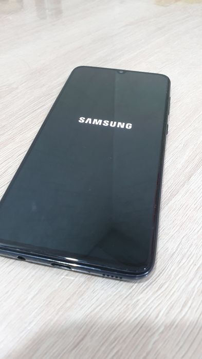 Продам  SAMSUNG A70 128GB