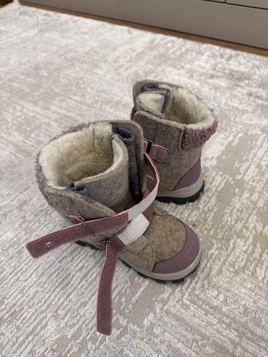 Продаю детские валенки