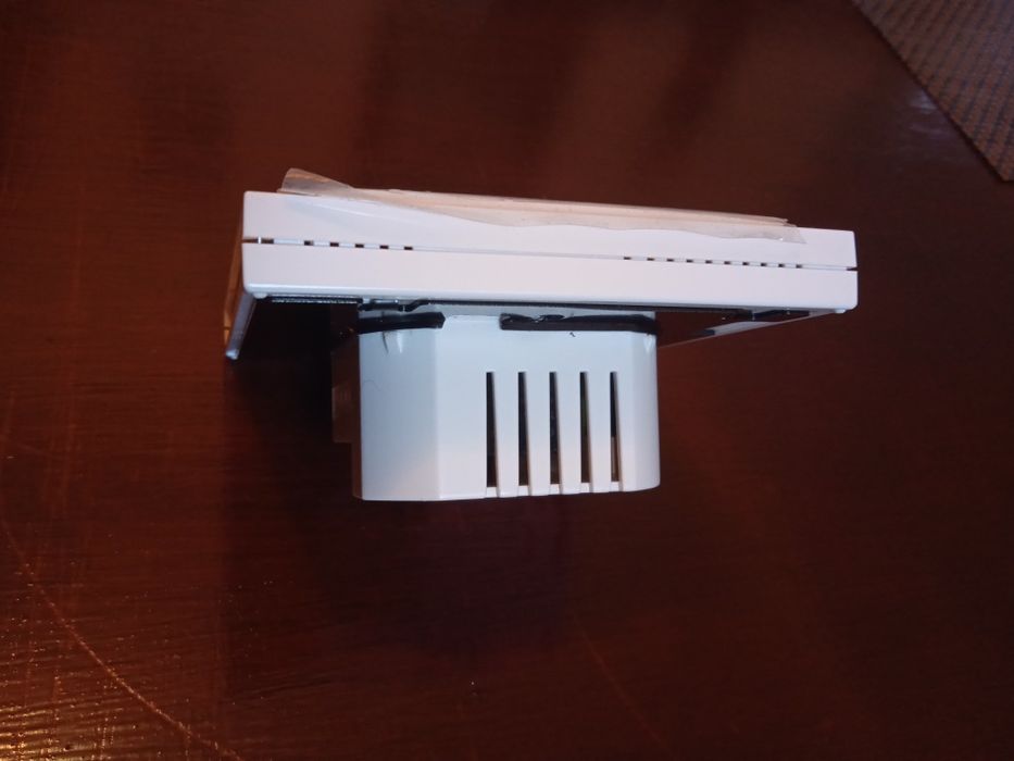 Vând termostat centrala wireless nou