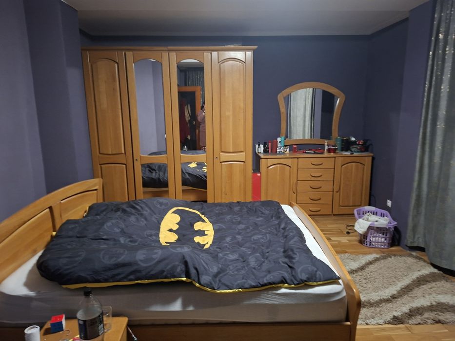 Vând mobila lemn masiv