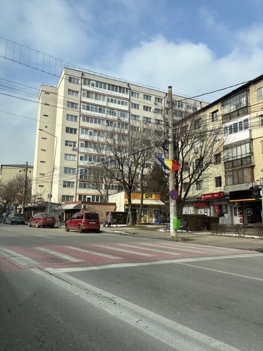 Vând apartament 3 camere(78mp), Bulevardul Unirii, Micro 6, Târgoviște