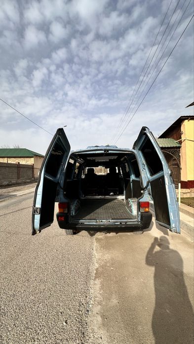 Продается бусик т4