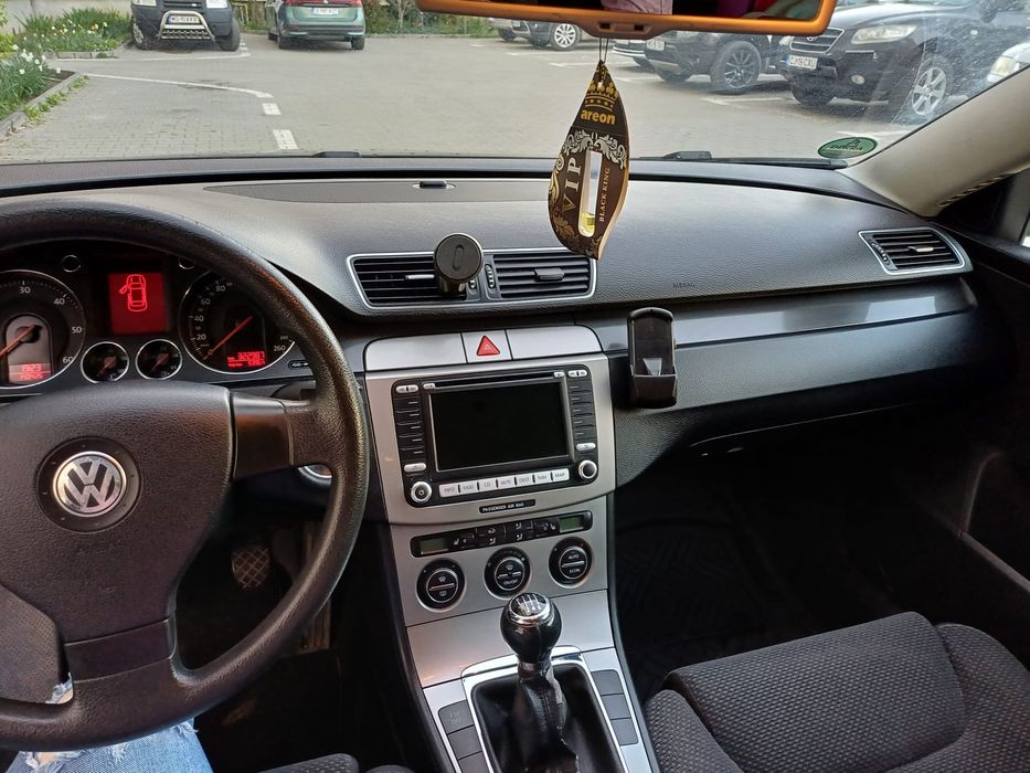Vând  VW passat b6