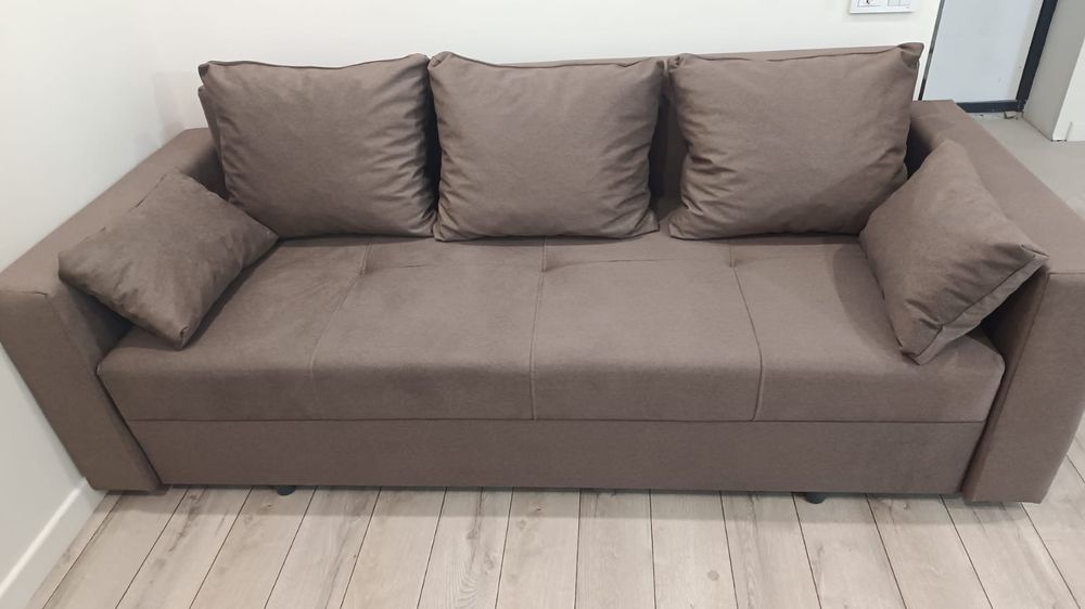 Продам новый диван.