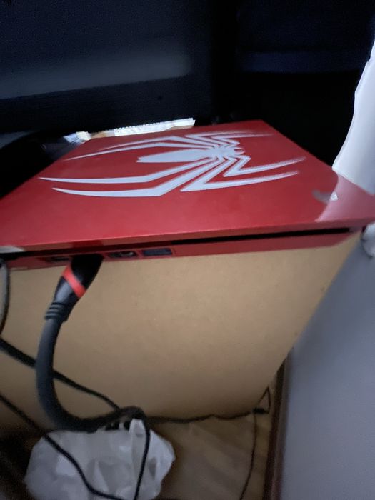 Ps4 slim spider man edition cu foarte multe jocuri