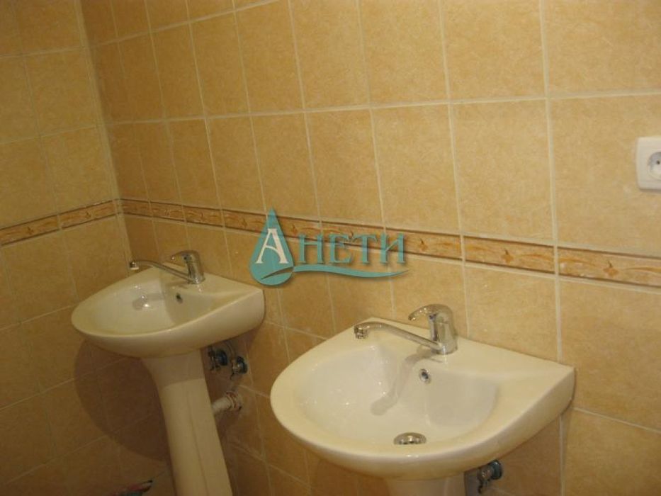Продава се Заведение в София, Зона Б-18 - 732 кв.м за 1230 €/кв.м - Снимка #3