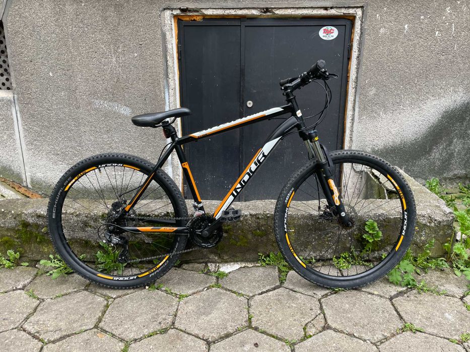 Продавам планински алуминиев велосипед 27.5 цола