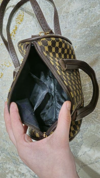 Женская сумочка.