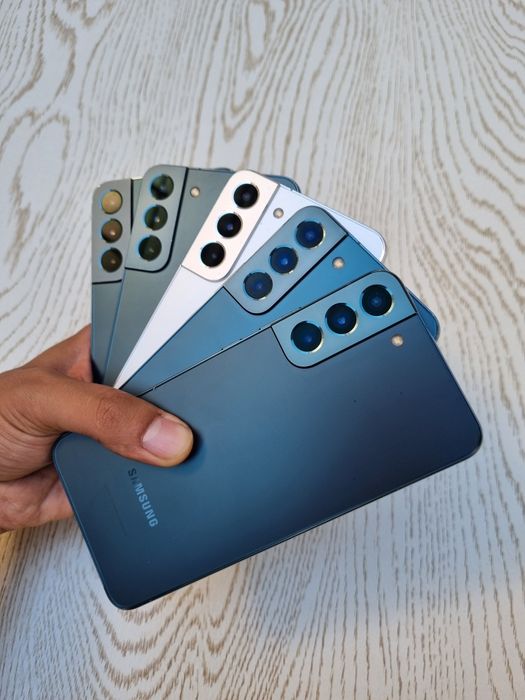 Samsung Galaxy S22+Plus 5G. OzU 8 GB. Joyi 256 GB. Ime o'tkan Garantya