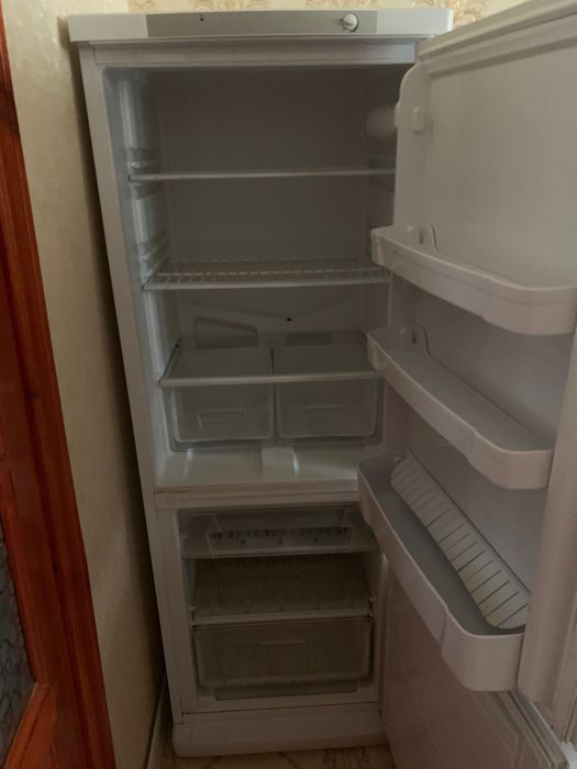 Холодильник Indesit