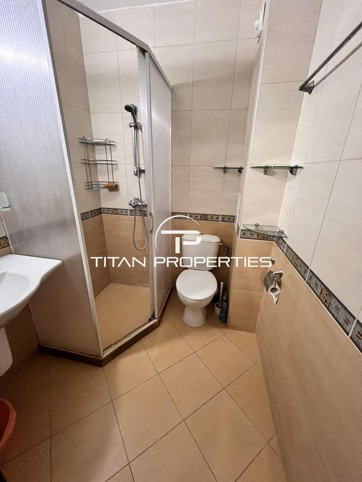 Дава се под наем Тристаен апартамент в Бургас, Център - 75 кв.м за 408 € - Снимка #9