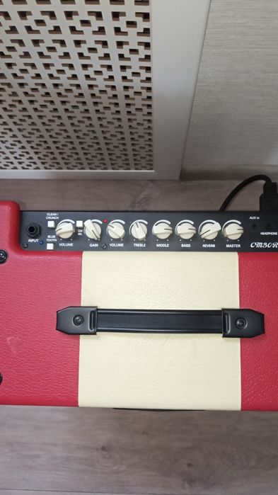 Комбоусилитель cort 30w