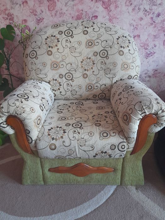 Продам мягкий уголок.