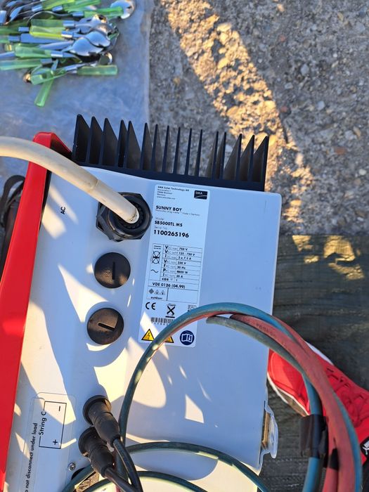 Invertor panouri solare