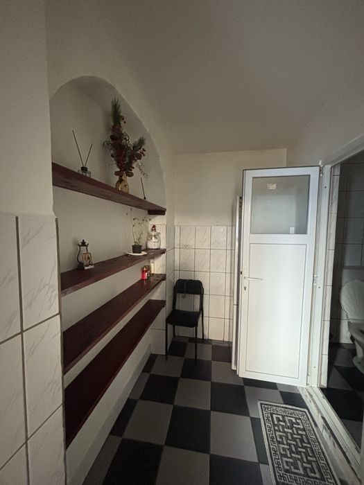 Garsoniera de închiriat