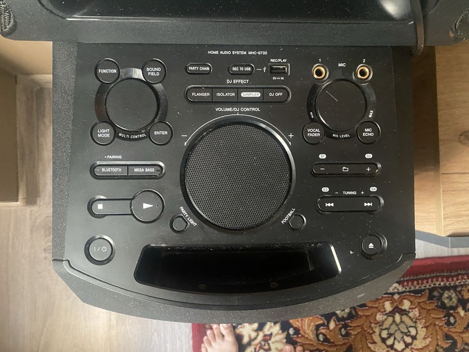 Музыкальный центр Sony MHC-GT3D