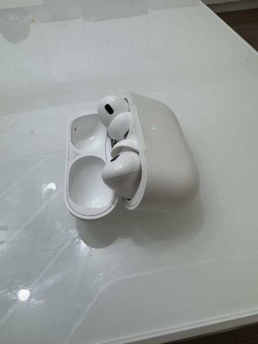 Airpods pro 2  продам срочно