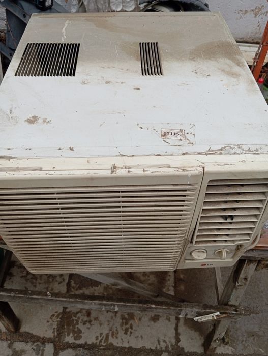 Продам оконный кондиционер LG