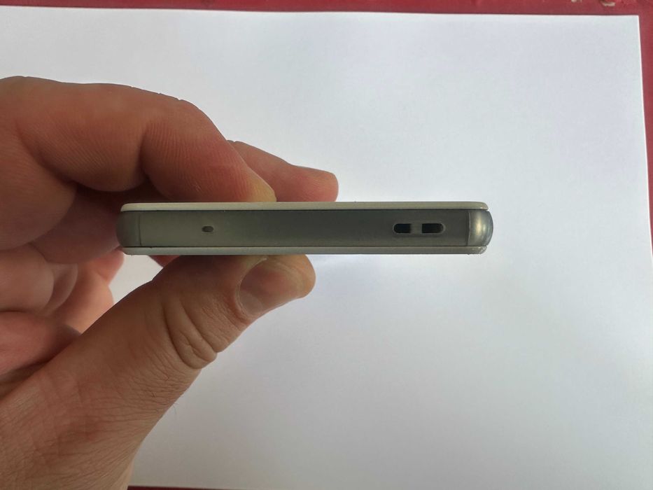 КАТО НОВ !!! SONY Xperia Z3 Compact - 16GB - Бял - Фабрично Отключен