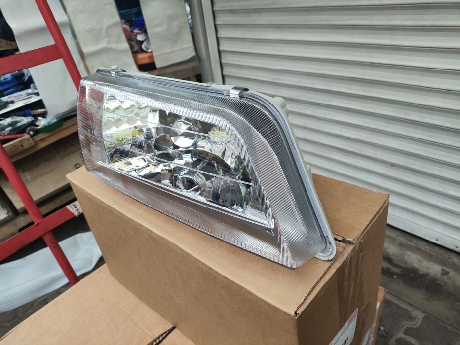 Ниссан максима фара хрустальный