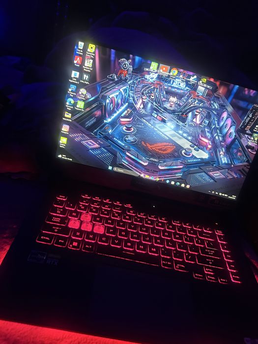 Vand schimb leptop gaming asus rog strik G15