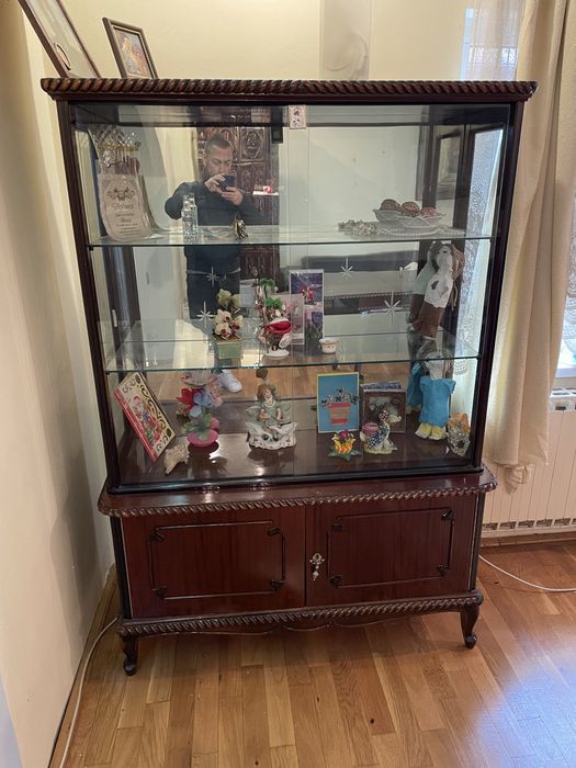 Pat Masa Comoda Vitrina