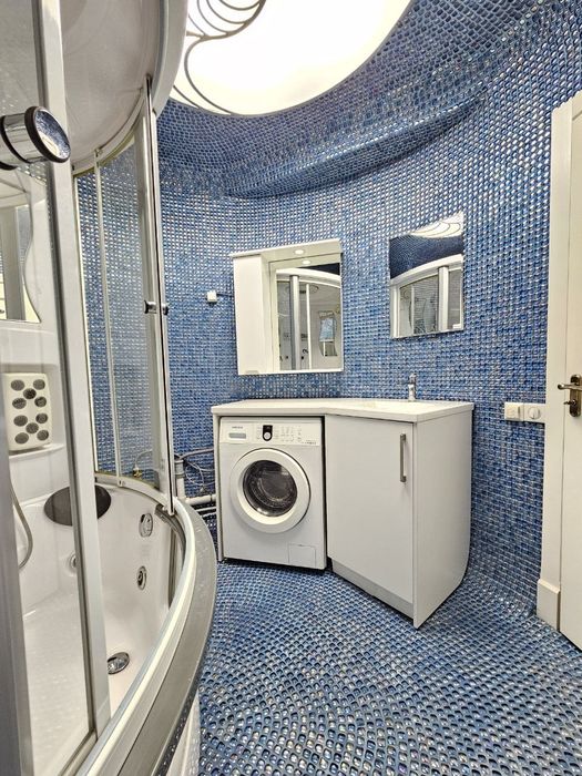 метро Космонавтов 3/4/12 Центр (Корзинка МВД)