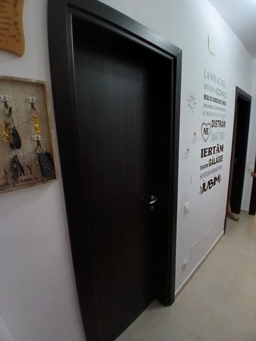 3 uși interior de vânzare
