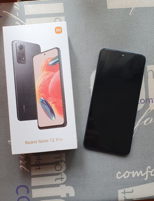 Продам телефон 12 pro