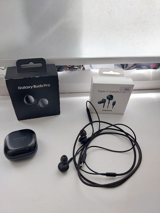 Samsung A73 Galaxy buds pro