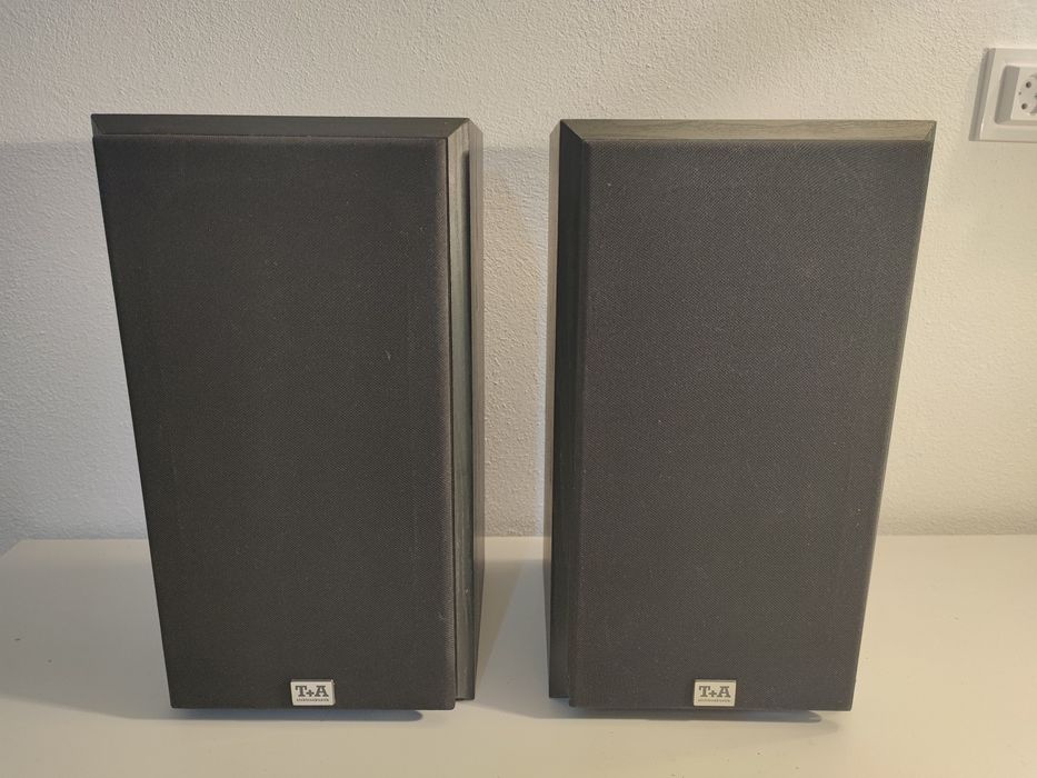 Boxe Triton R 90 T + A 2x90W 3 cai