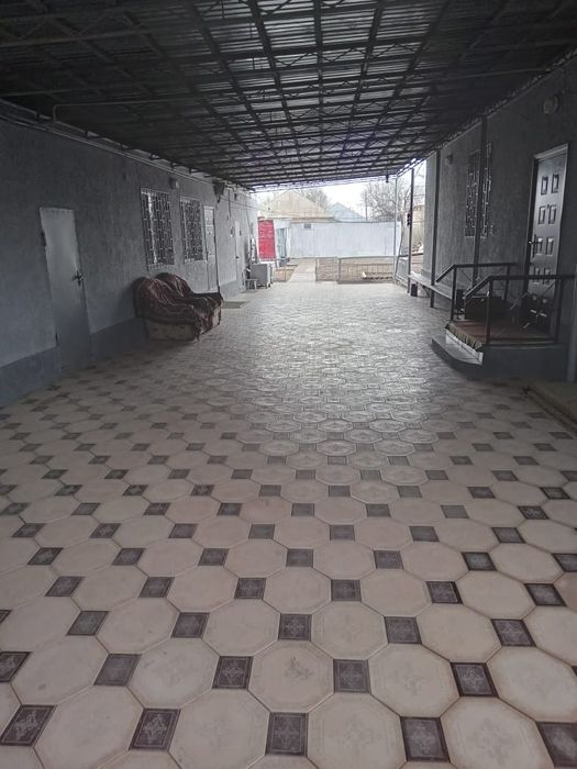 Продается дом в хорошем районе