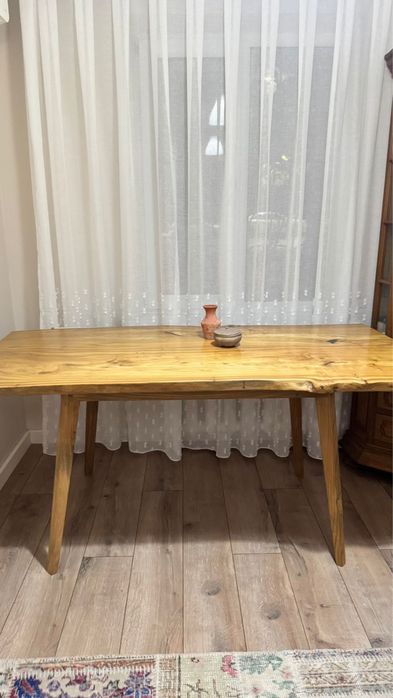 стол обеденный деревянный