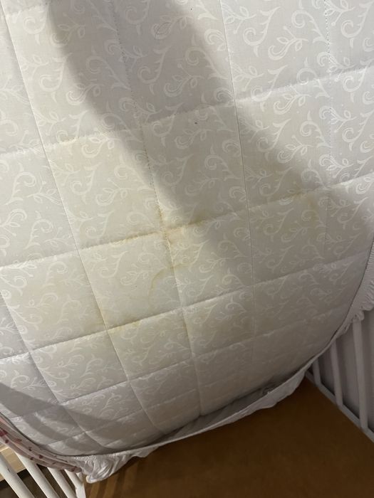 Patut bebe cu saltea si somiera