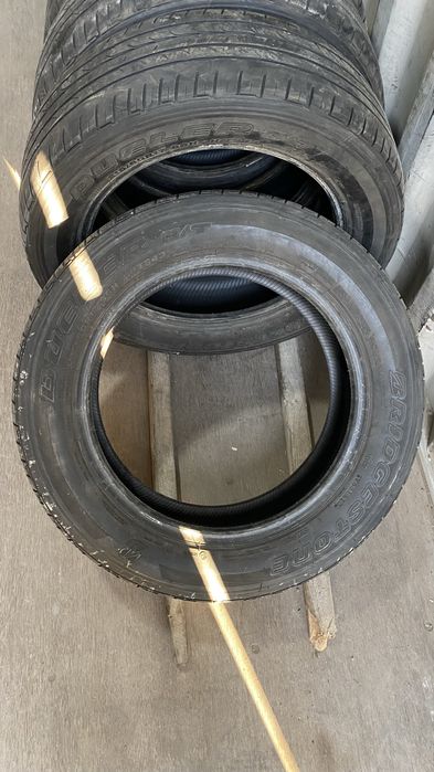 Комплект шин Bridgestone 215/60/17