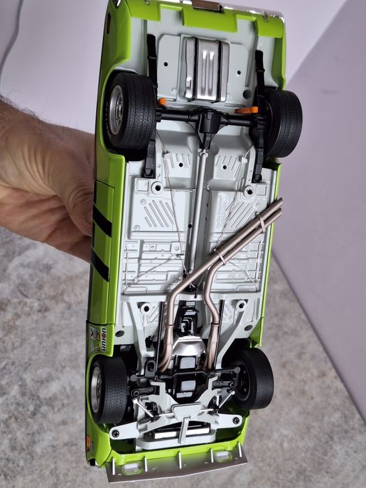 ACME Dodge Challenger 1/18