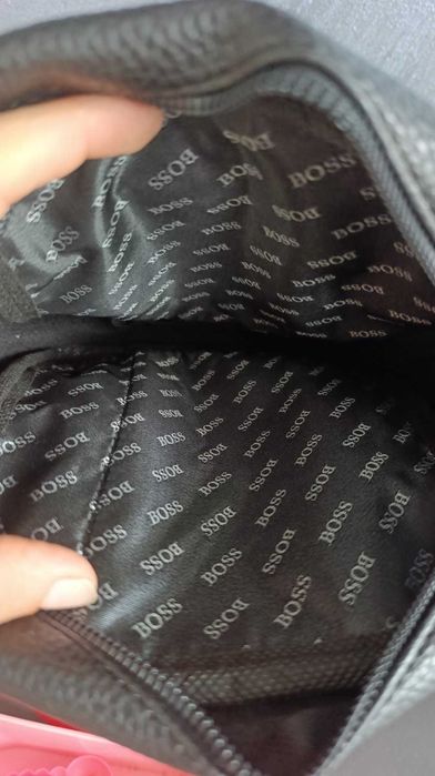 Hugo boss ,нова мъжка чанта за през рамо