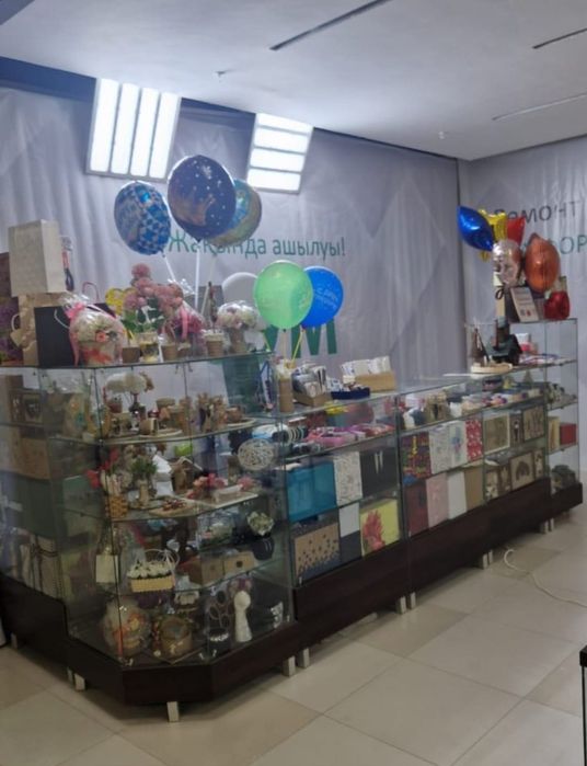 Продам витрины торгового островка