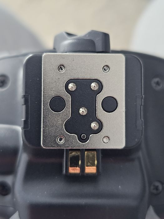 Blitz Macro Ring Meike MK-14EXT TTL pentru Nikon