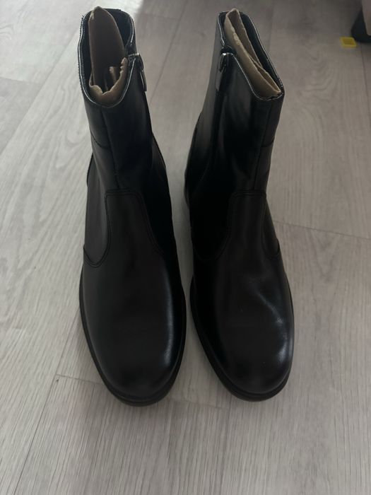 Продам новые мужскип сапоги