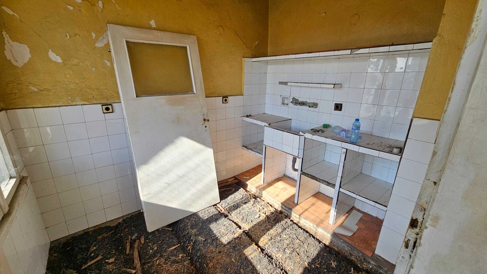 287-Продава се етаж от кооперация в кв. "Добровски“