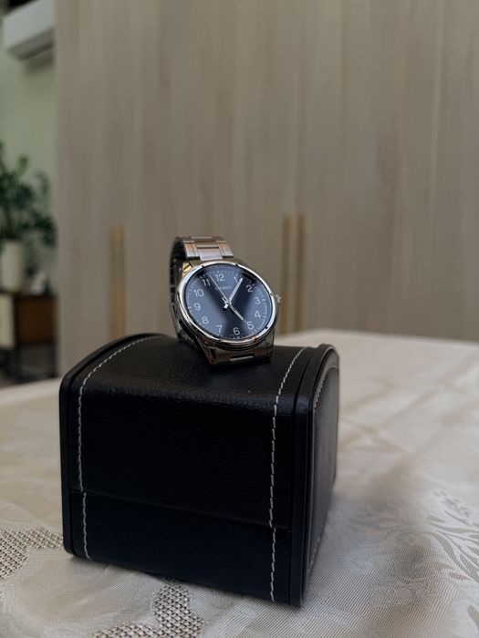 Наручные часы касио почти новый